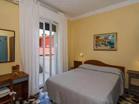 Hotel Bencista - Photo 3