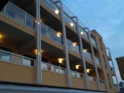 Hotel Bisesti - Photo 1