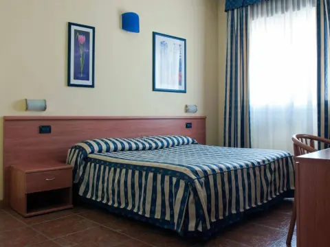 Hotel Blue Ribbon - Photo 3