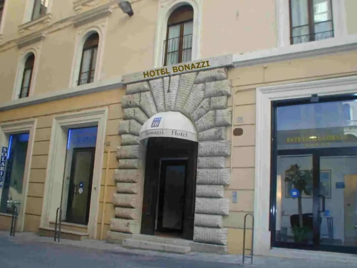 Hotel Bonazzi