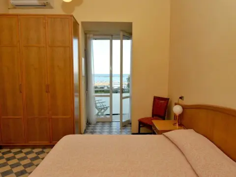 Hotel Britannia - Photo 4