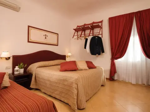 Hotel Cardinal Of Florence - Photo 3
