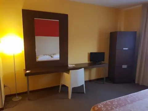 Hotel Cecere - Photo 4