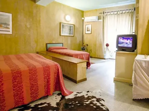 Hotel Centrale - Photo 4