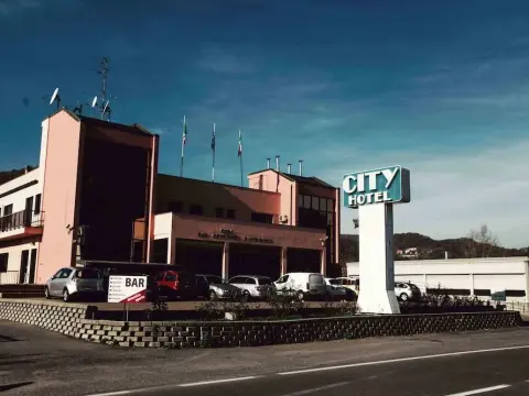 Hotel City - Photo 1