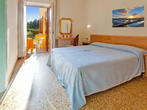 Hotel Cleopatra - Photo 2