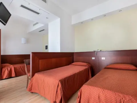 Hotel Conradi - Photo 2