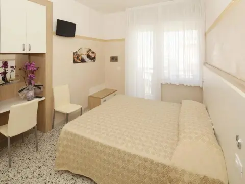 Hotel Continental - Photo 2