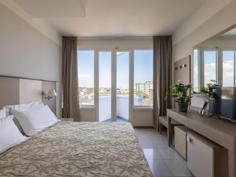 Hotel Cristallo Riccione - Photo 3