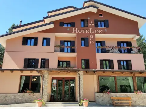 Hotel del Lago Ampollino - Photo 1
