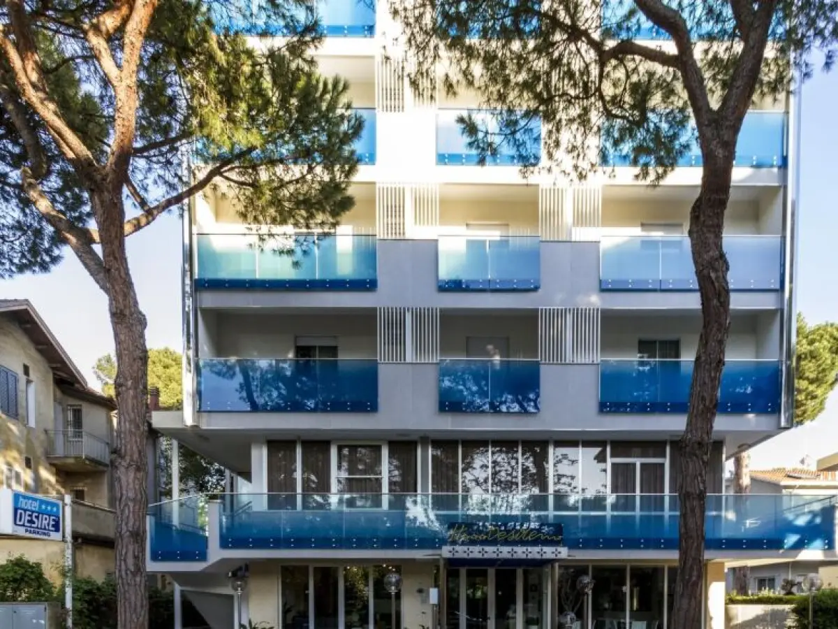 Hotel Desire'