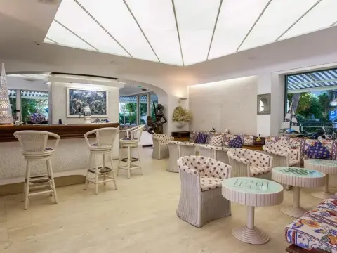 Hotel Diamond - Photo 2