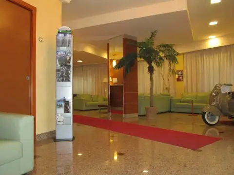 Hotel Due Pini - Photo 2