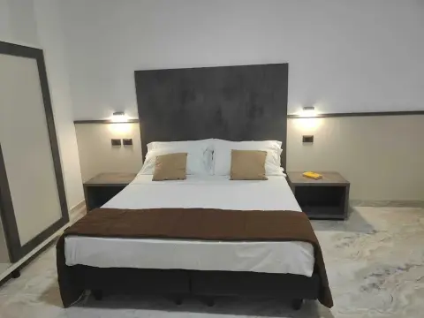 Hotel Eboli - Photo 2