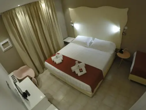 Hotel El Patio - Photo 2