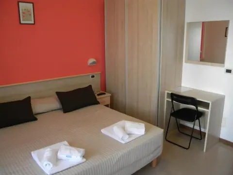 Hotel Eliani - Photo 4