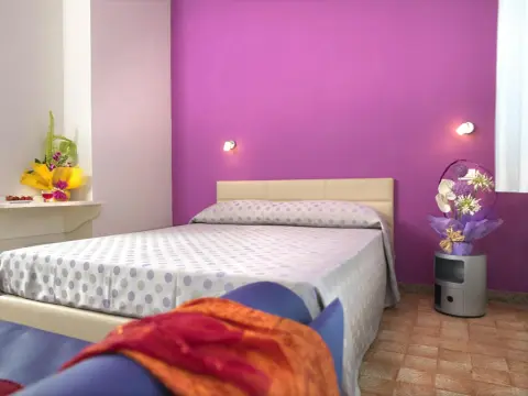 Hotel Elizabeth - Photo 4