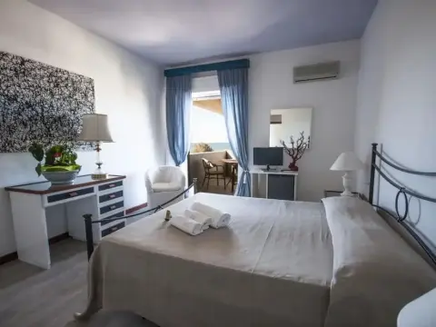 Hotel Enterprise - Photo 4