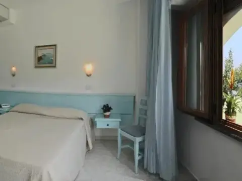 Hotel Eugenio - Photo 3