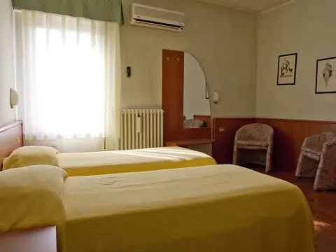 Hotel Europa - Photo 4