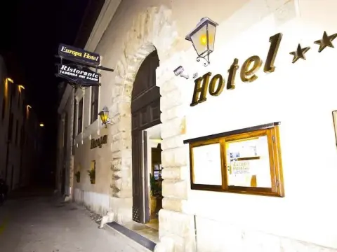 Hotel Europa - Photo 1