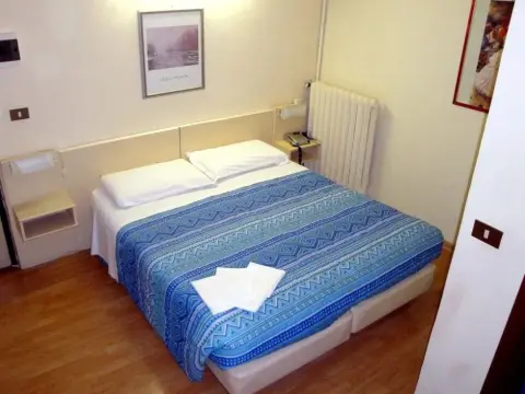 Hotel Europa - Photo 3