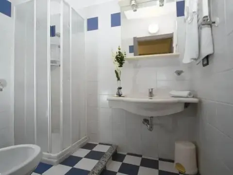 Hotel Faro crema - Photo 4