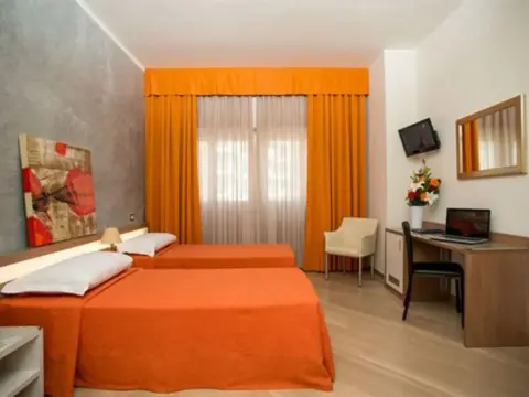 Hotel Fiera Congressi - Photo 2