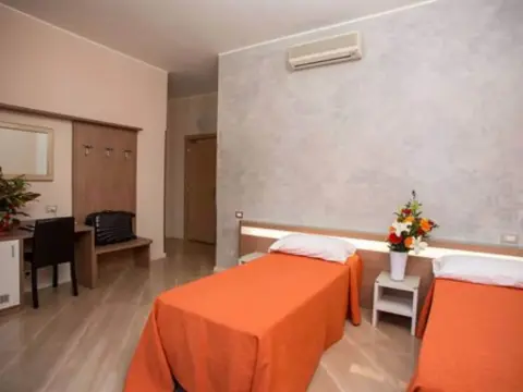 Hotel Fiera Congressi - Photo 4