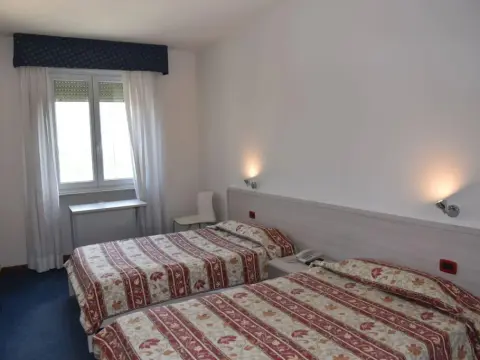 Hotel Fiesta - Photo 2