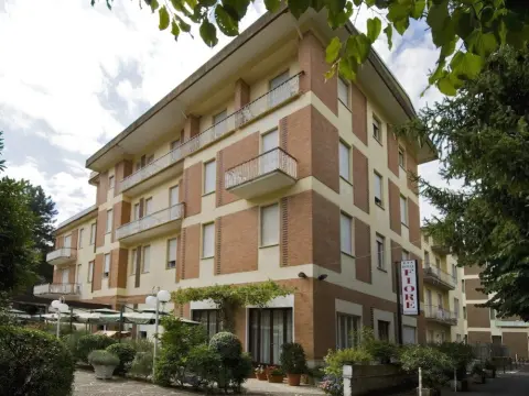 Hotel Fiore - Photo 1