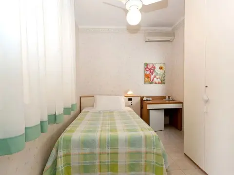 Hotel Fiorella - Photo 3