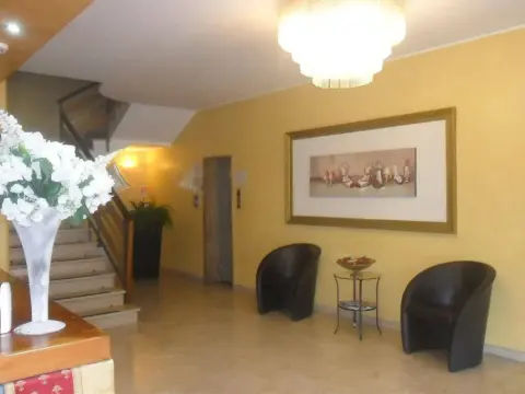 Hotel Florida - Photo 2