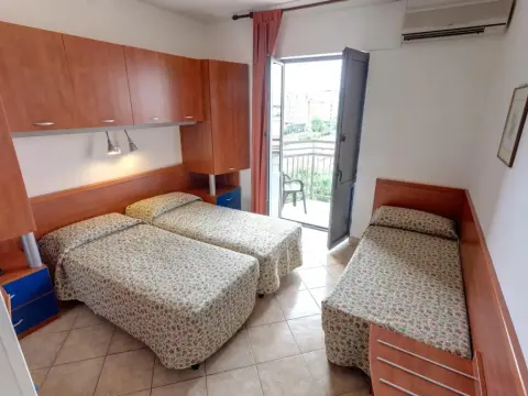 Hotel Frank - Photo 1