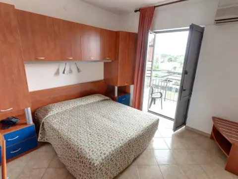 Hotel Frank - Photo 2