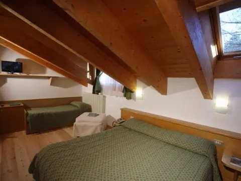 Hotel Garni Lago Nembia - Photo 4