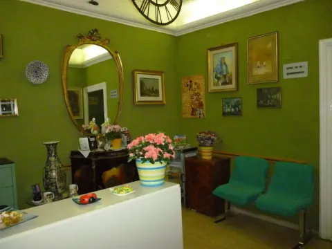 Hotel Giamaica for Girls & Ladies Only - Photo 2