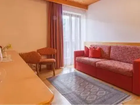 Hotel Hell - Photo 2