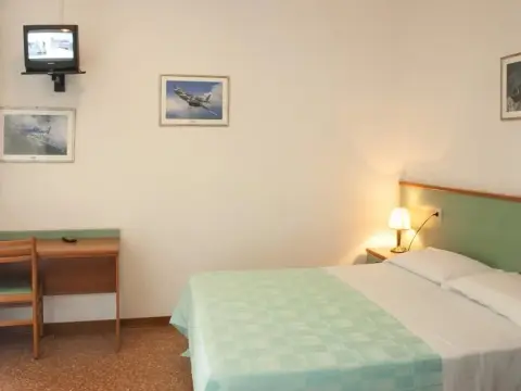 Hotel Janeiro - Photo 2