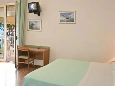 Hotel Janeiro - Photo 4