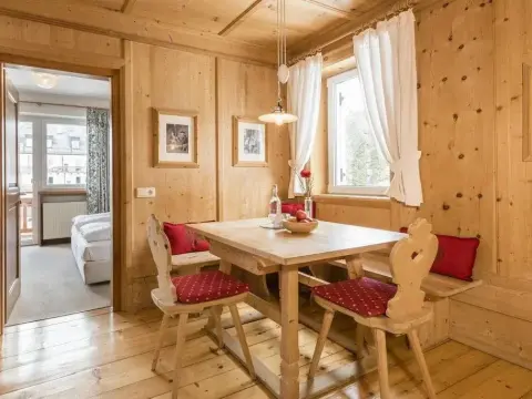 Hotel Kreuzberg - Photo 1