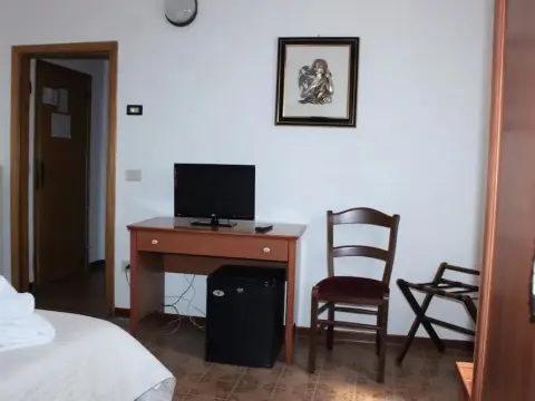 Hotel La Croce - Photo 2