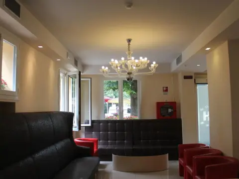 Hotel Laguna Residence - Photo 2