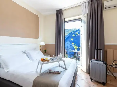 Hotel Leopardi - Photo 2