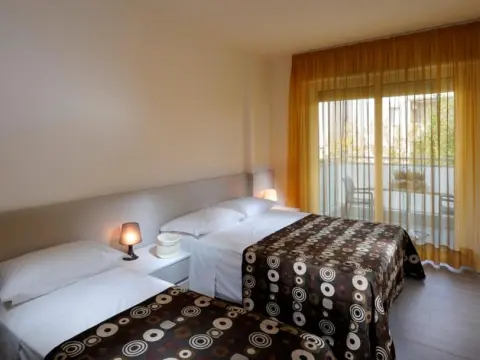 Hotel Luciana - Photo 3