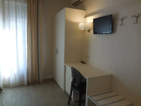 Hotel Lupori - Photo 2