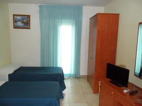 Hotel Magnolia - Photo 2