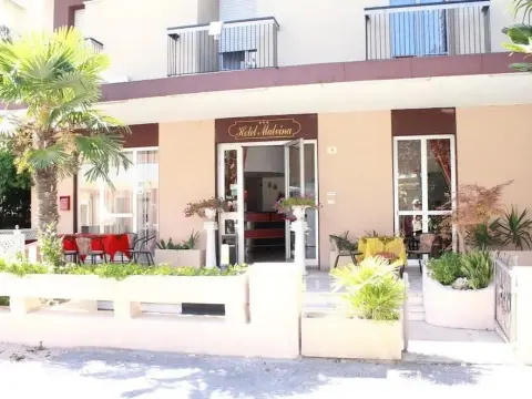 Hotel Malvina - Photo 1
