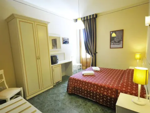 Hotel Marine - Photo 4