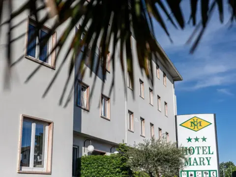 Hotel Mary - Photo 1